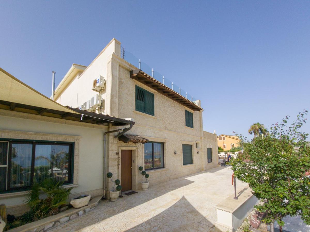 Lala Salama San Leone Exterior photo